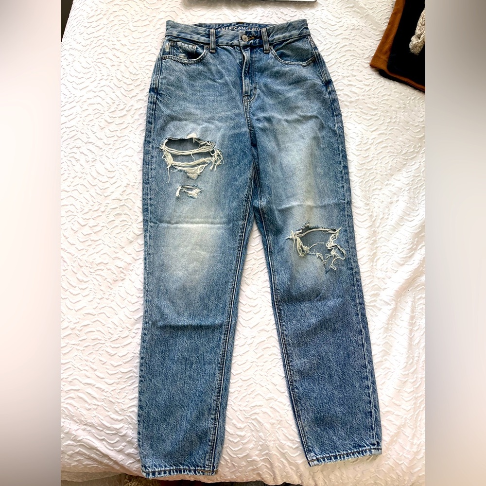 American Eagle mom jeans, size 0 regular
